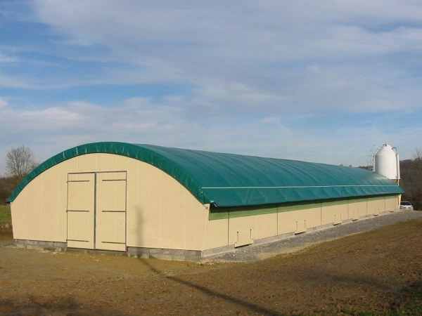 Poussinière 400 m2